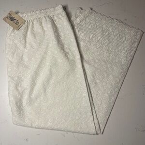 NWT Cream Embroidered Cotton  Pants Size Large
